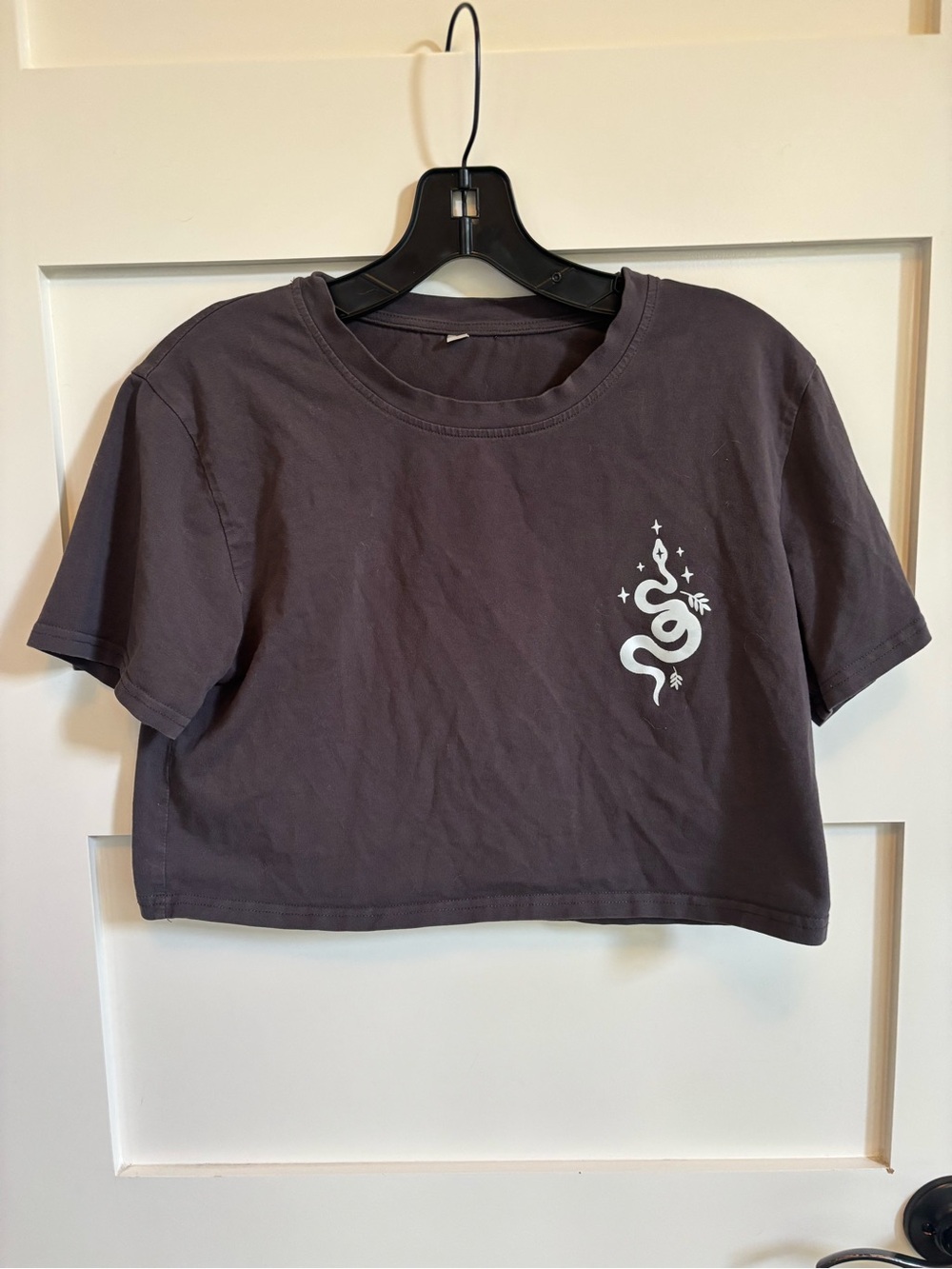 Women’s Cropped Graphic Tee - Charcoal with White Snake Motif